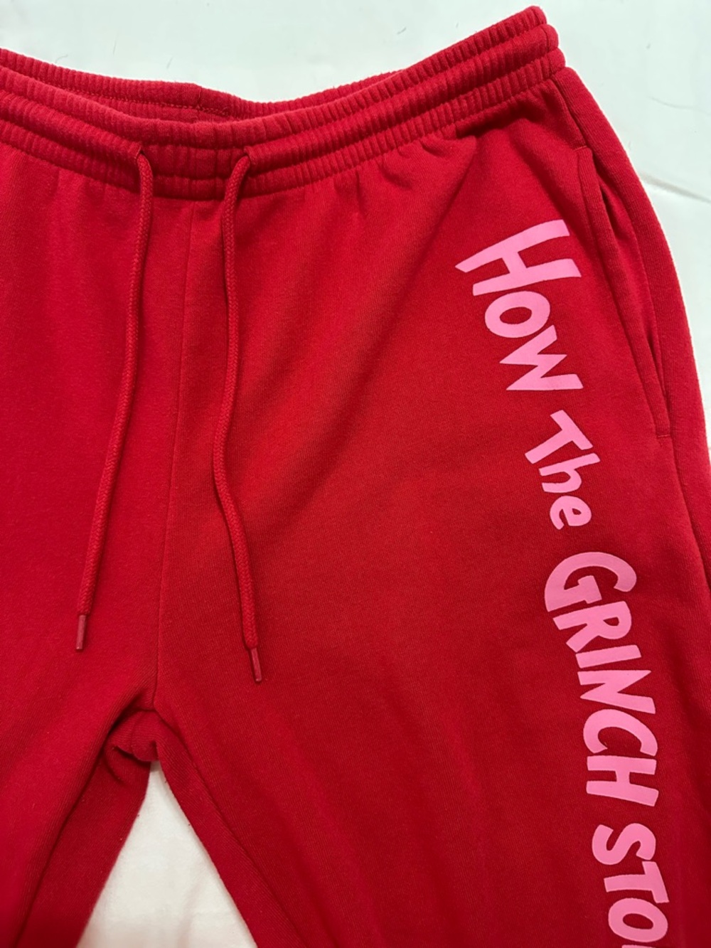 DR SEUSS GRINCH RED CHRISTMAS JOGGER SWEATPANTS WOMENS MEDIUM FLEECE - Picture 8 of 9